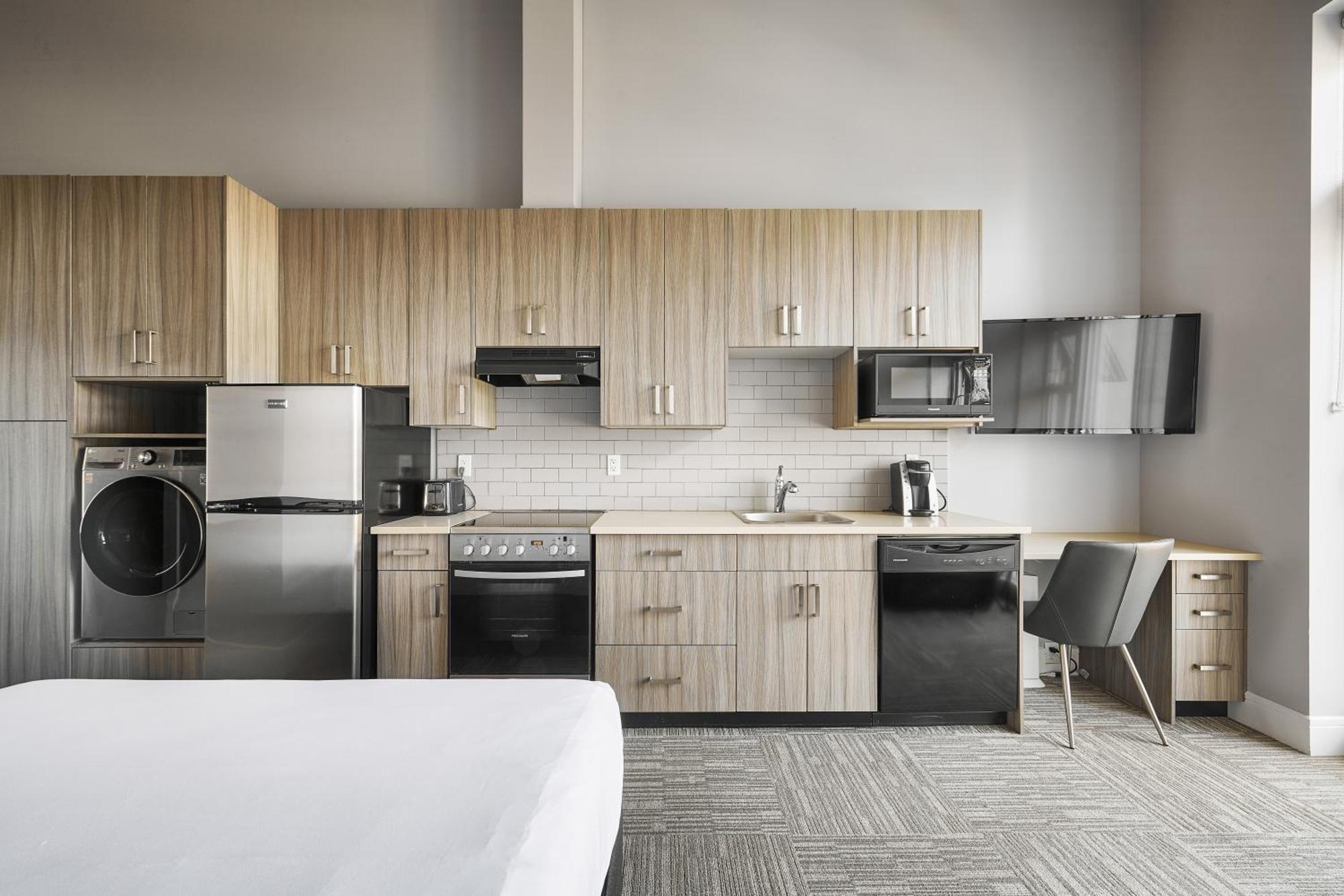 Solo Suites Лангфорд Екстериор снимка